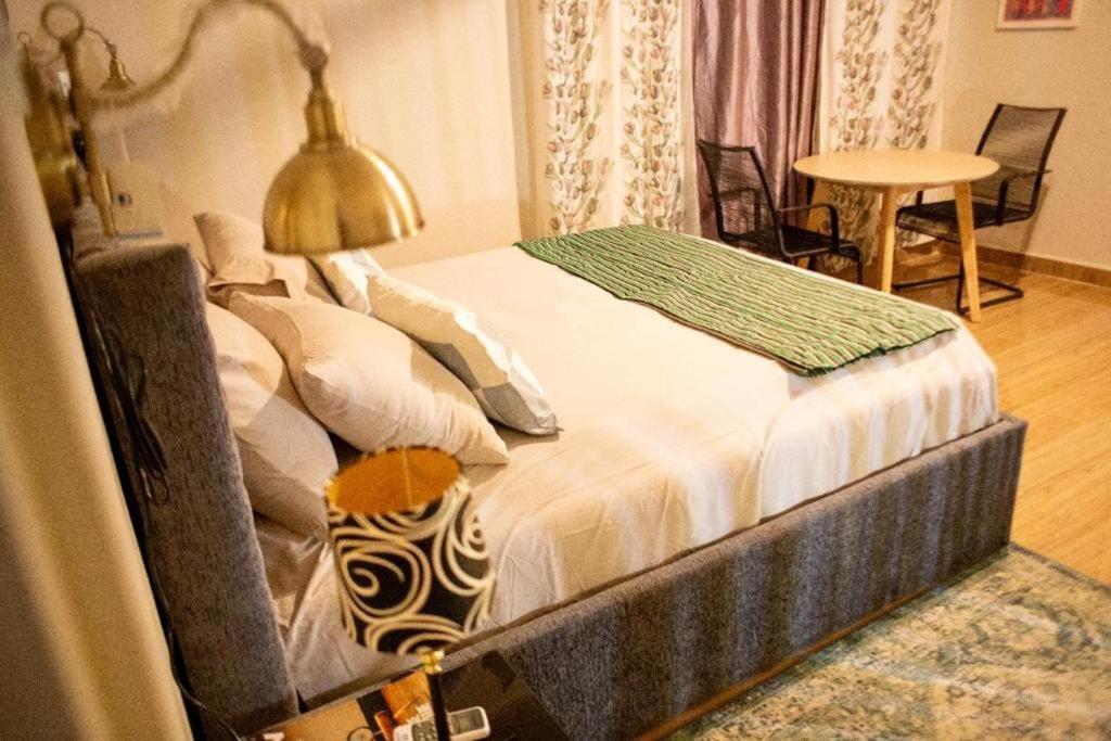 Nana Adu Guest House Koforidua Exteriör bild