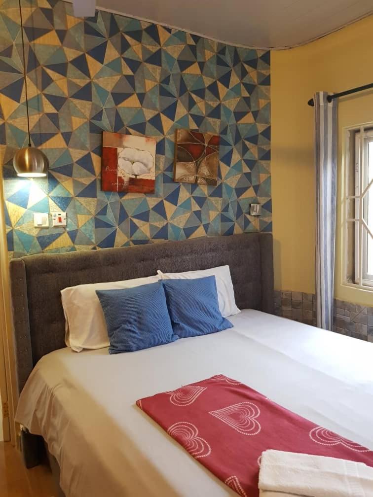Nana Adu Guest House Koforidua Exteriör bild
